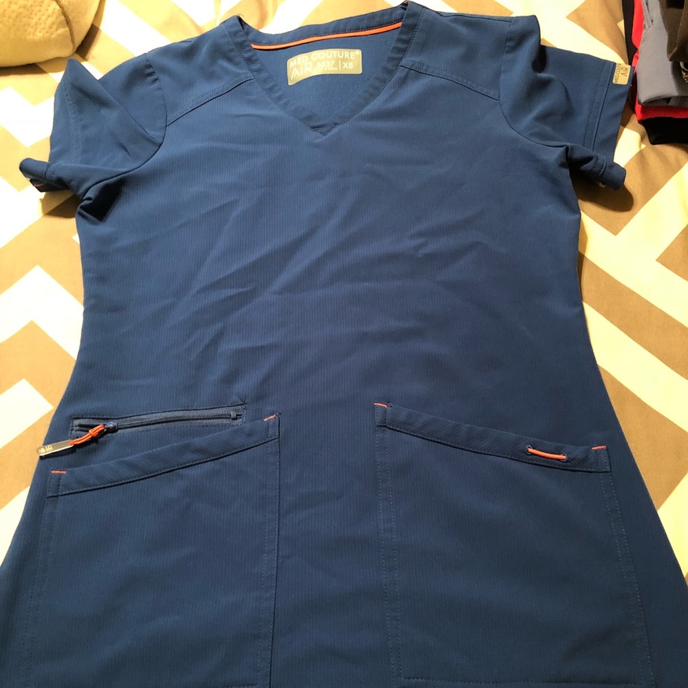 Med couture scrub top